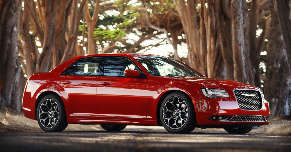 The Sporty Feeling of the Chrysler 300 S is Waiting for You