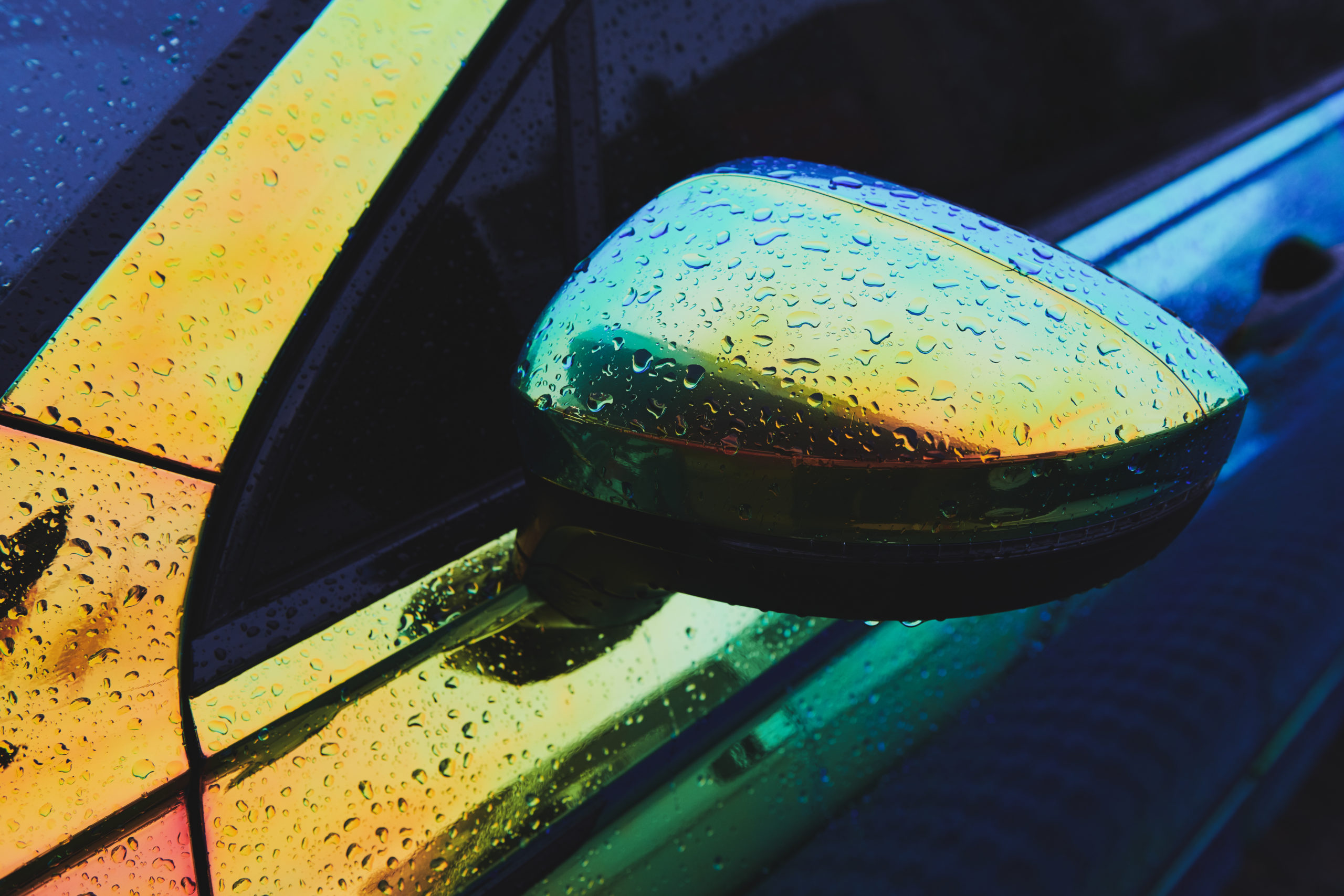 Chameleon,Holographic,Colour,Car,After,The,Rain.,Side,Mirror,With