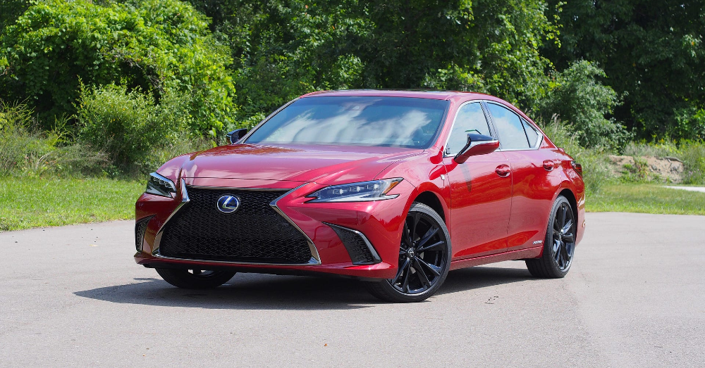 Lexus ES 300h F Sport: Assessing the Value of the Extra Features
